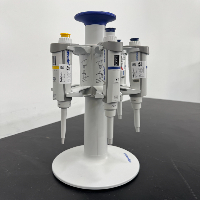 Eppendorf Research Plus Single Channel Pipettes and Stand image 1